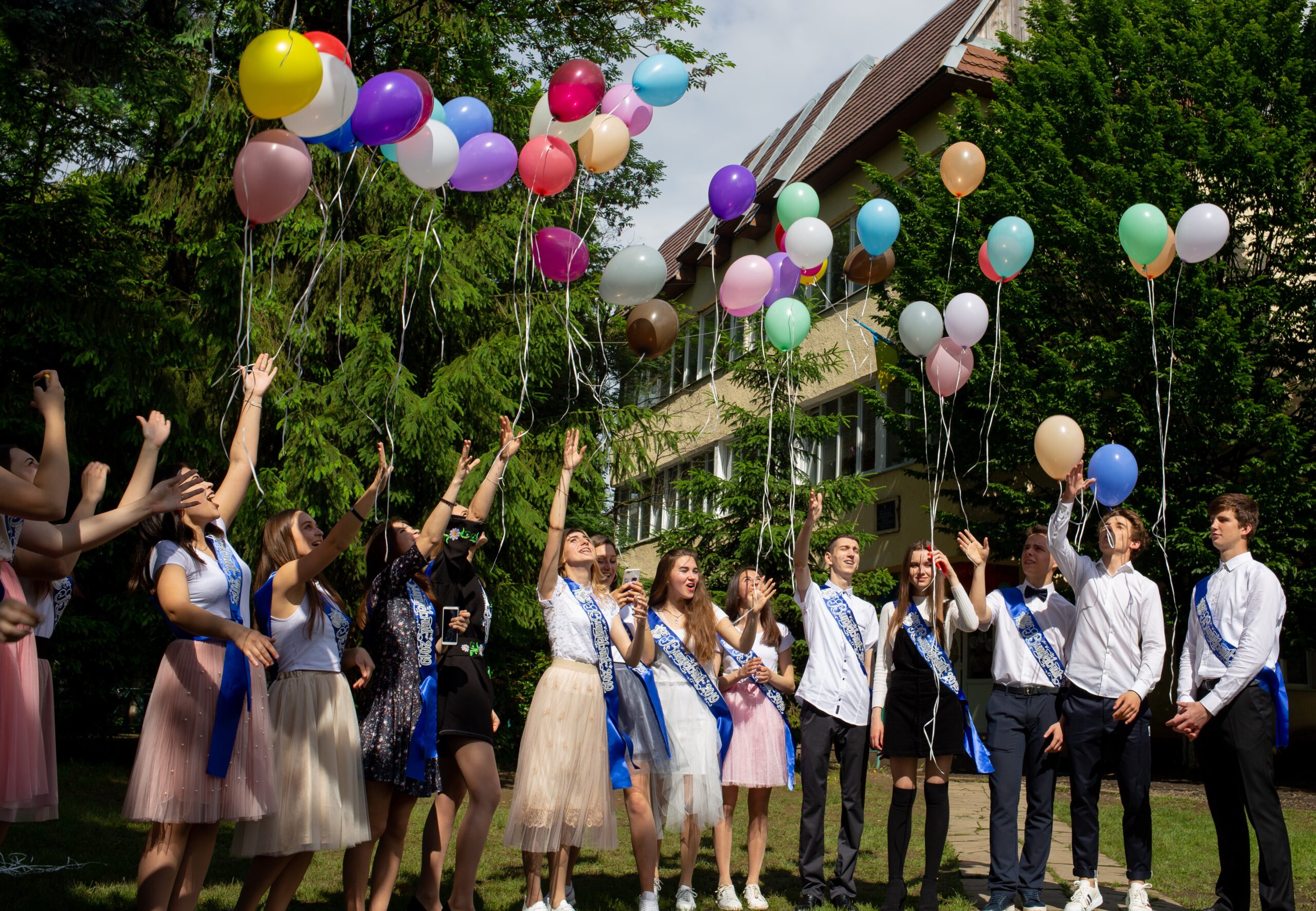 Studentballonger och dekoration till studentfesten